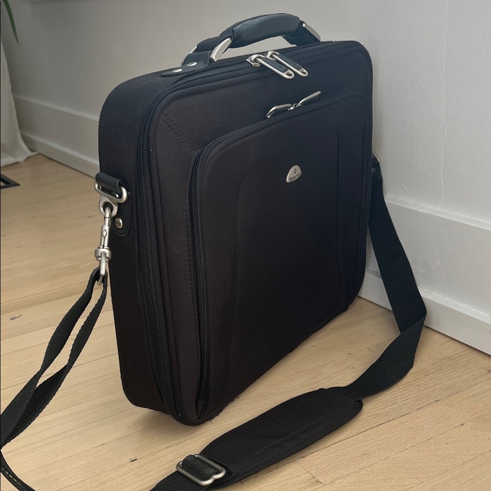 Samsonite Black Laptop Bag for Men or Woman